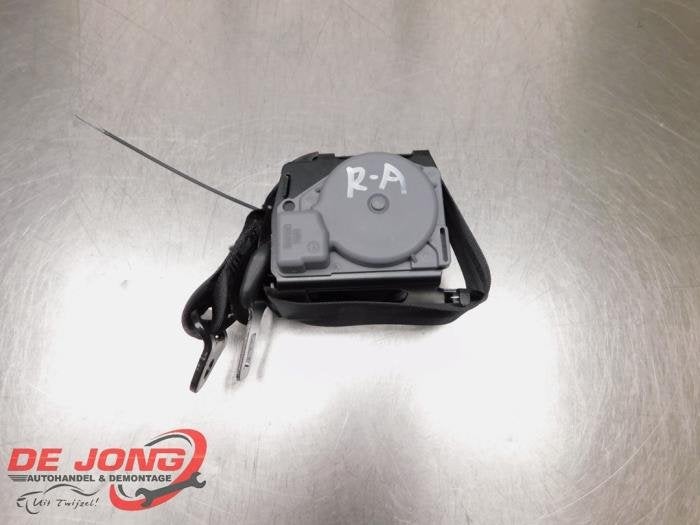 Ceinture de sécurité arrière droite d'un Renault Captur, Renault, -, 3 mois de garantie, Utilisé