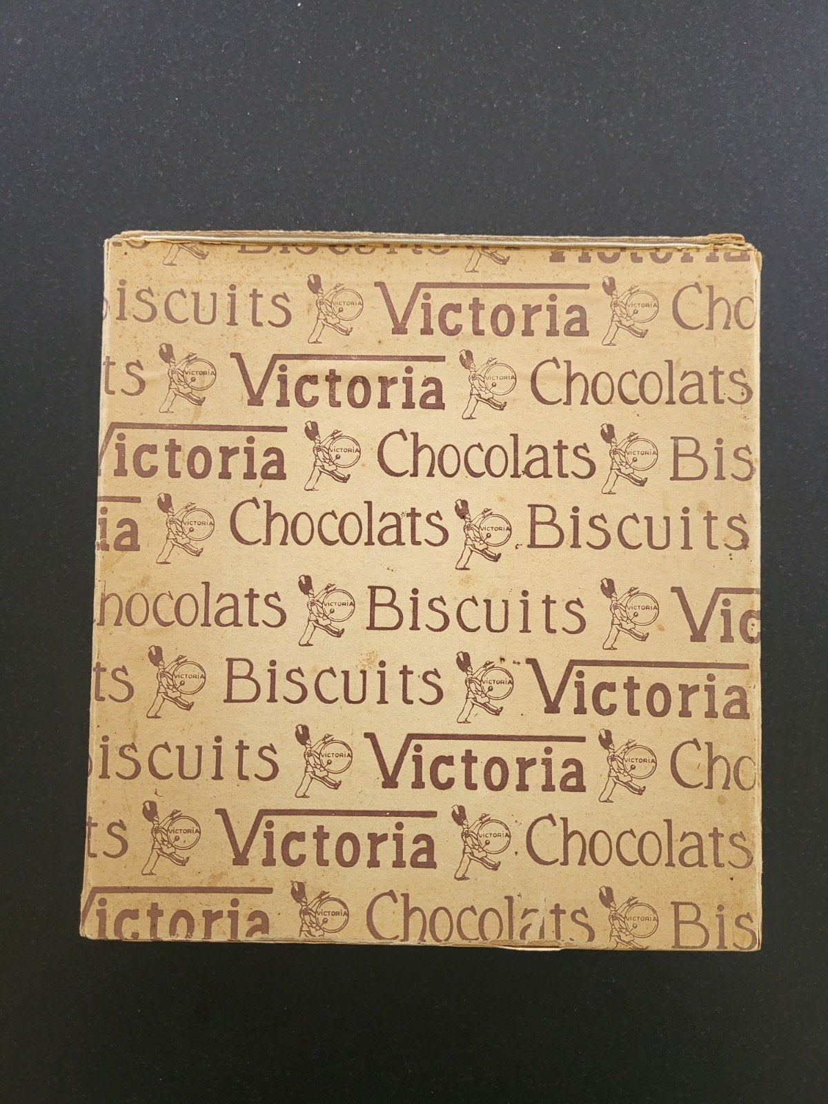 VICTORIA _ Boîte carton le bon chocolat Fill, Collections, Enlèvement ou Envoi