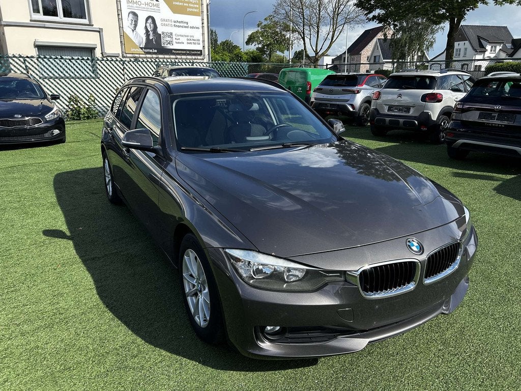 BMW 3 Serie 318 D TouringGPS A/C  BLEUTOOTH, 100 kW, Euro 5, Achat, https://public.car-pass.be/vhr/a9b71367-71a1-4773-8f2a-a3adecf0b5fe