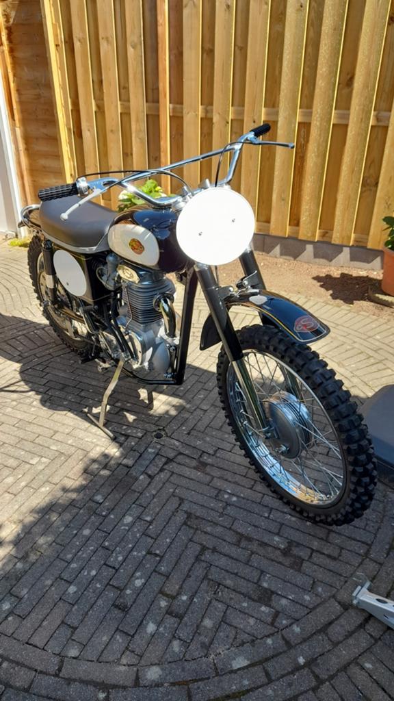 Gevraagd,onderdelen voor een ESO Motocross., Fietsen en Brommers, Brommers | Zundapp, Ophalen of Verzenden
