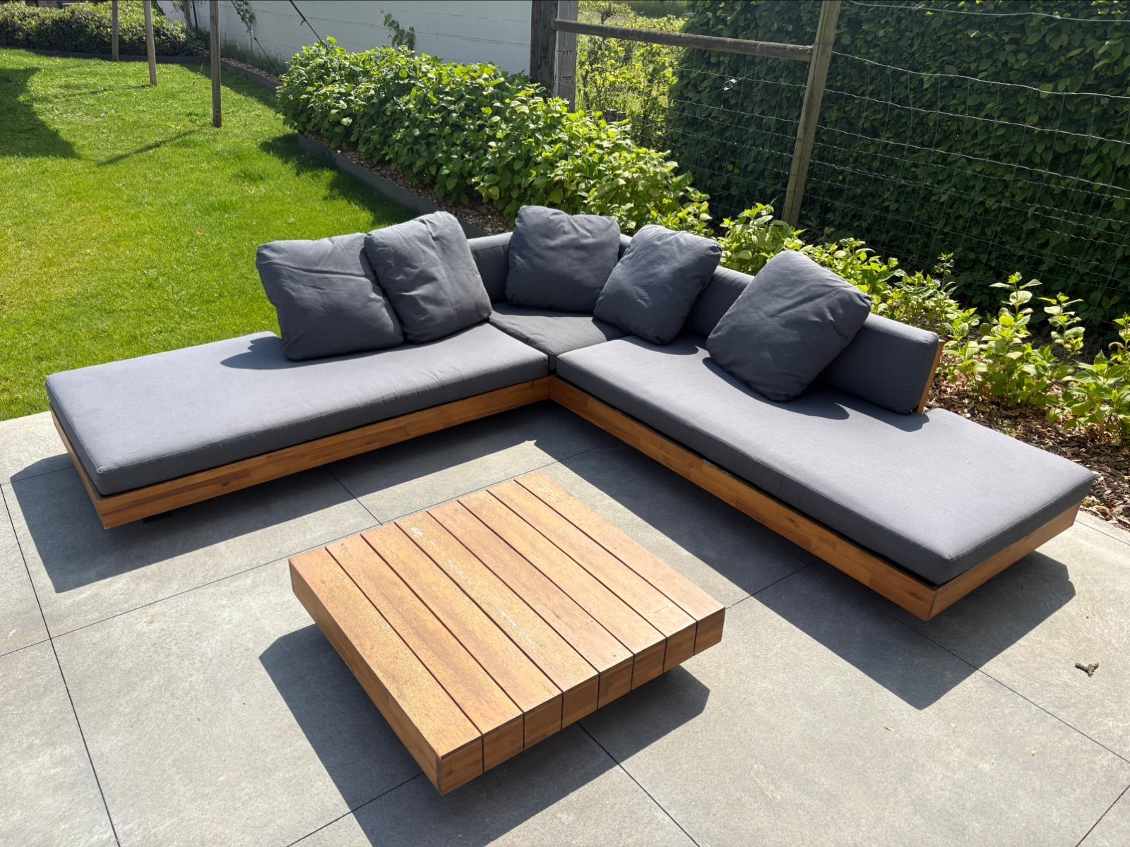 Loungeset tuin met tafeltje, Tuin en Terras, Ophalen, Zo goed als nieuw, Loungeset
