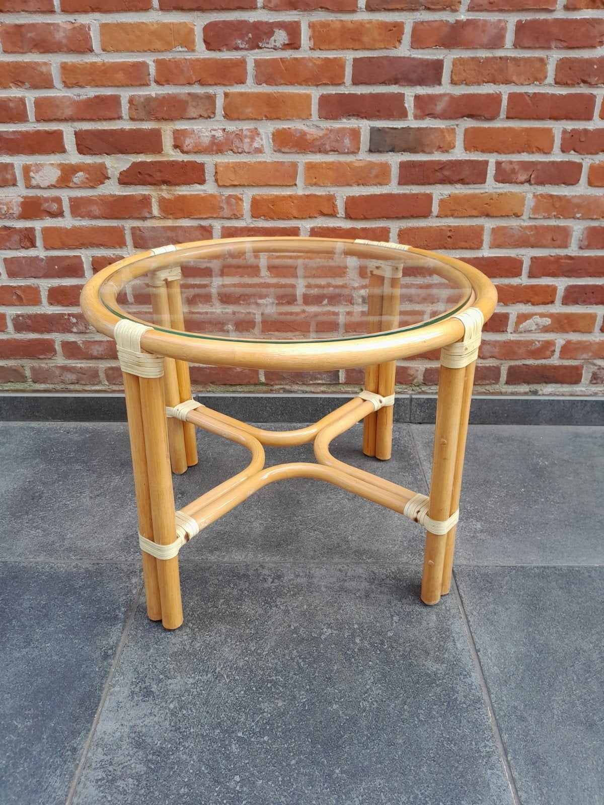 Rond bijzet tafeltje / salon tafeltje, Overige materialen, Gebruikt, Rond, 55 tot 75 cm