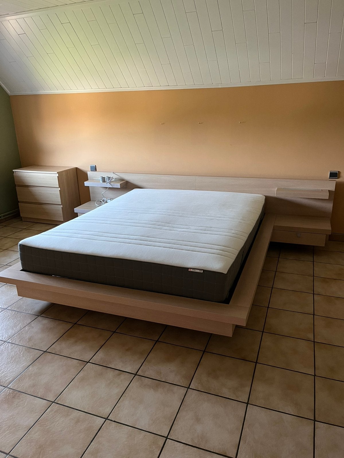 Tweepersoons bed met bijpassende kast, Huis en Inrichting, Slaapkamer | Complete slaapkamers, Ophalen, Gebruikt, Tweepersoons