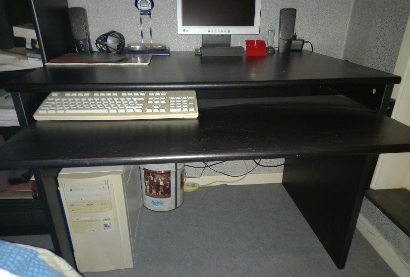 Bureau, Bureau d'écolier, Enlèvement, Panneau de particules ou MDF, Utilisé