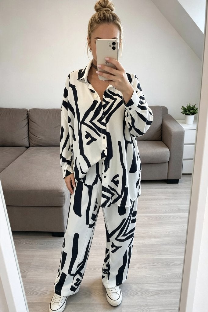 Blouse en broek met wijde pijpen (oversized), Kleding | Dames, Jasjes, Kostuums en Pakken, Verzenden, Zo goed als nieuw, Maat 46/48 (XL) of groter