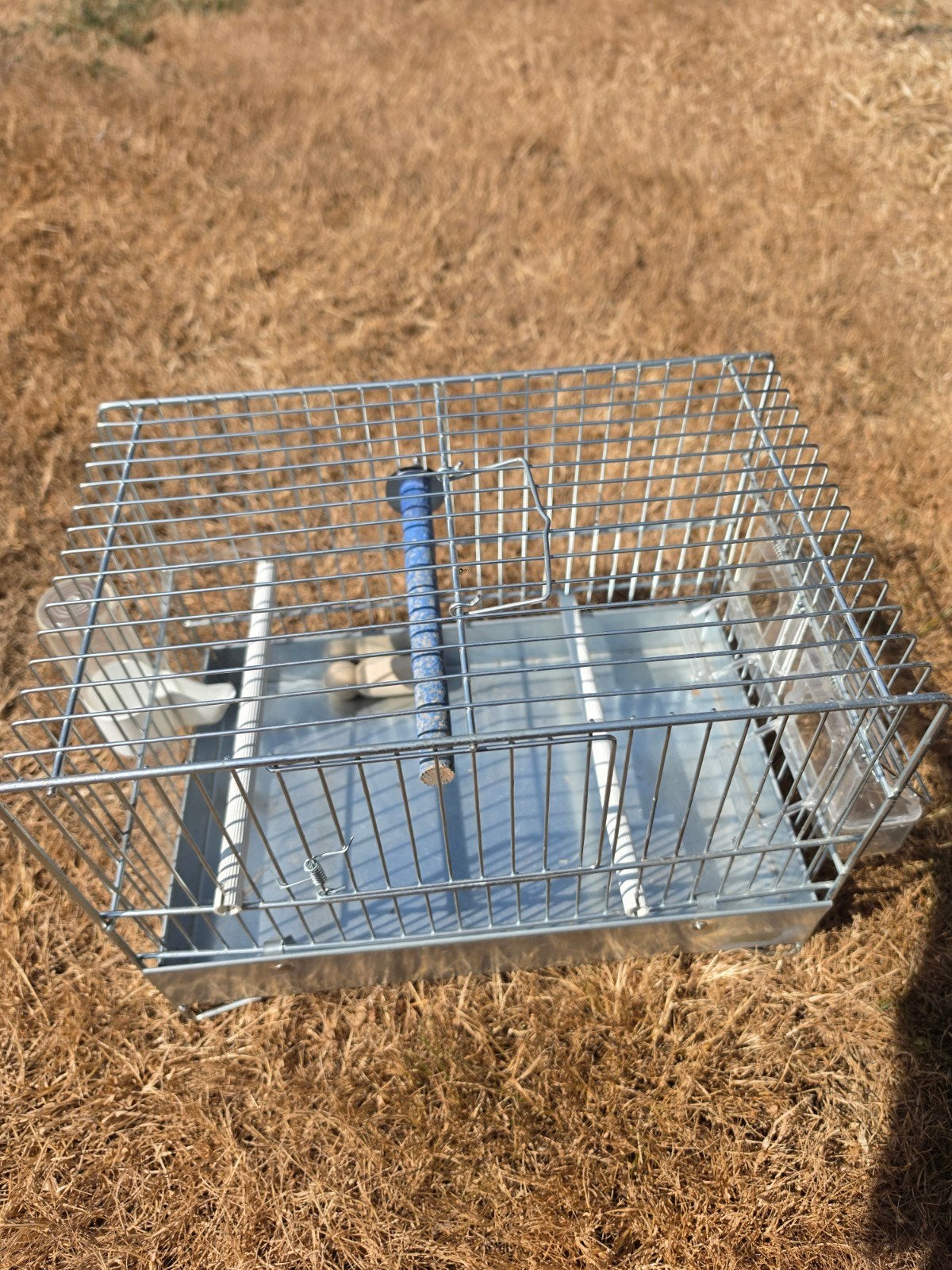 cage en bon état complète  25 € oupeye, Enlèvement, Utilisé, Métal, Cage à oiseaux