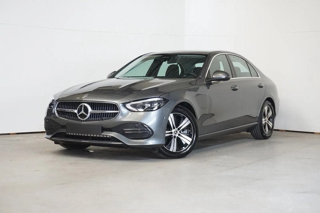 Mercedes-Benz C-CLASS 200 d (bj 2025, automaat), Auto's, Automaat, 4 deurs, Parkeersensor, Gebruikt