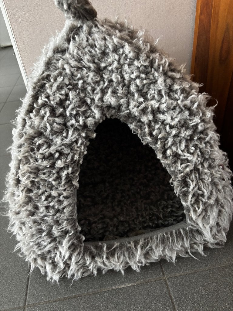 Katten huisje, Dieren en Toebehoren, Ophalen, Zo goed als nieuw