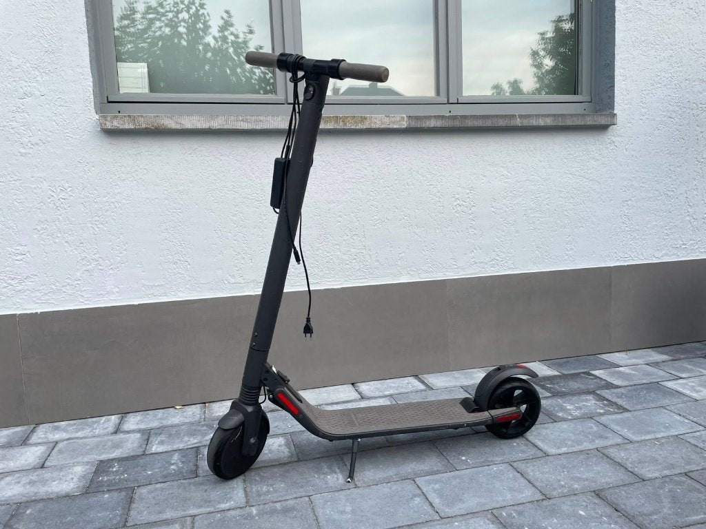 Ninebot KickScooter ES2 en bon état., Vélos & Vélomoteurs, Enlèvement, Comme neuf, Step électrique (E-scooter), Ninebot