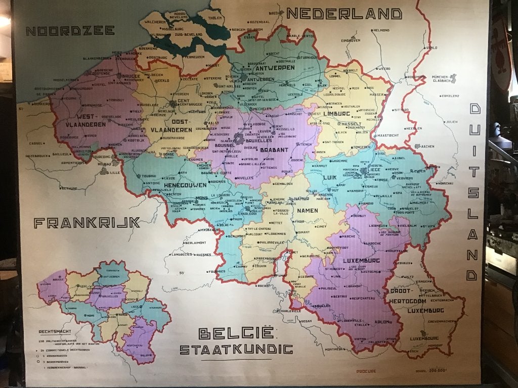 Grote schoolkaart van België in prima staat, Ophalen, Aardrijkskunde