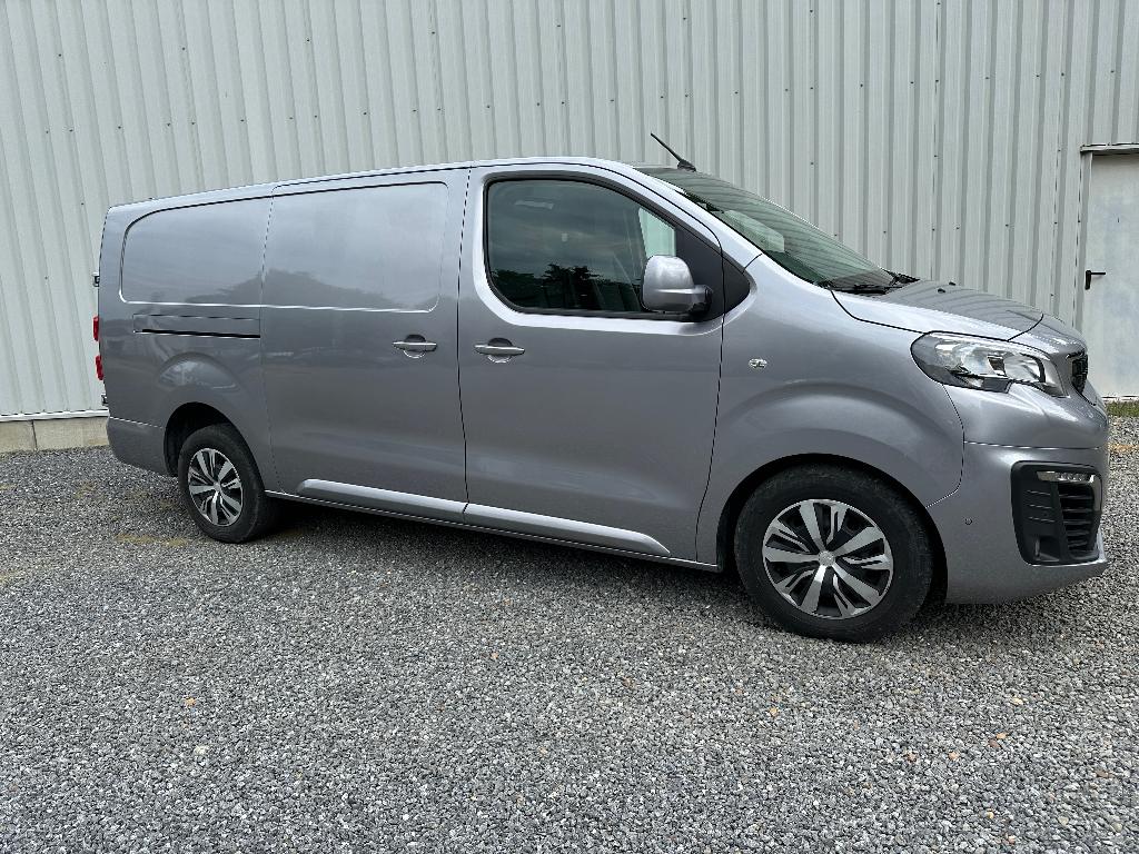 Toyota Proace lange bestelwagen met trekhaak, reeds gekeurd, Auto's, Bestelwagens en Lichte vracht, Stof, Euro 6, 4 cilinders