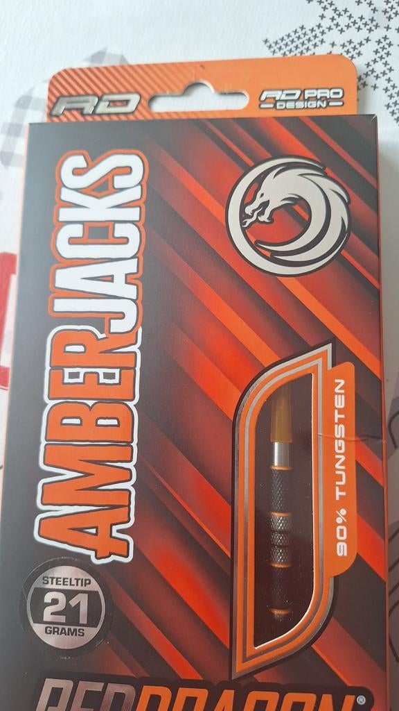 Flechette red dragon neuve, Enlèvement