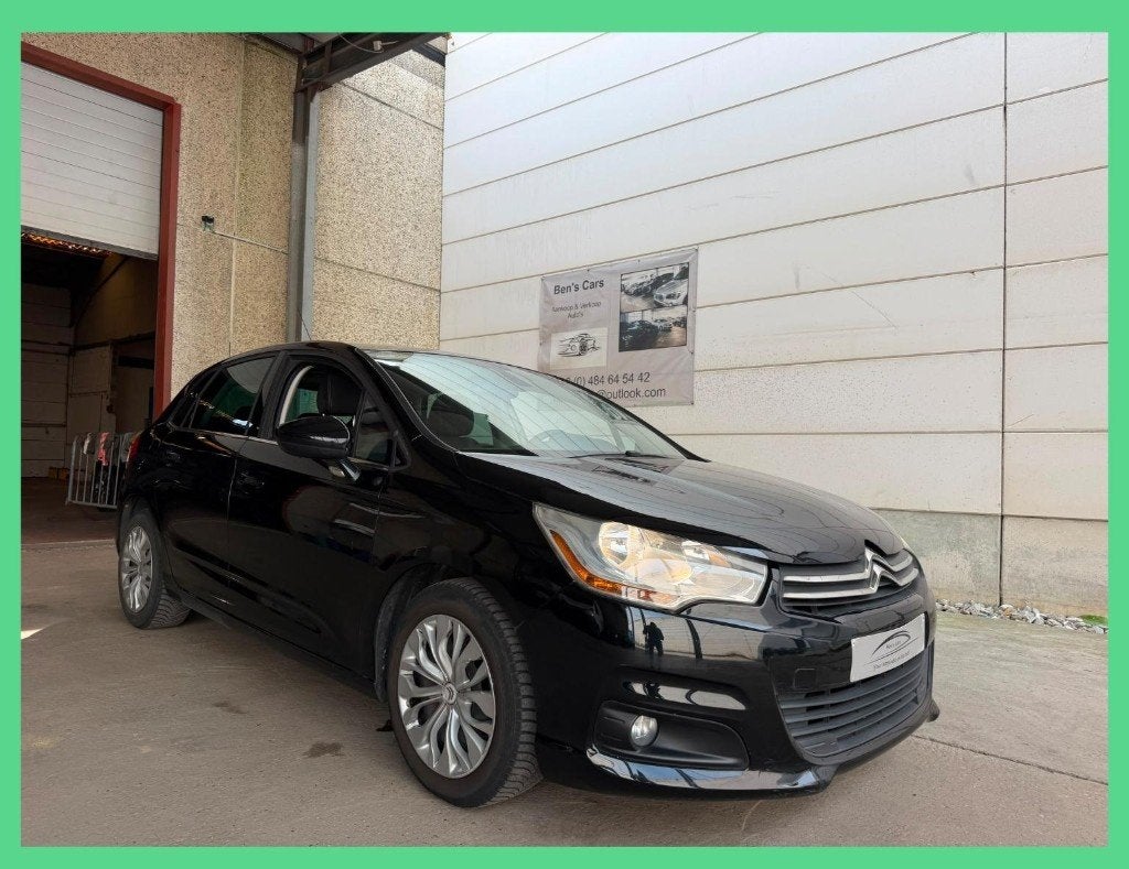 Citroen C4 1.4i Benzine 95pk  * Airco *, Euro 5, Stof, 140 g/km, Zwart