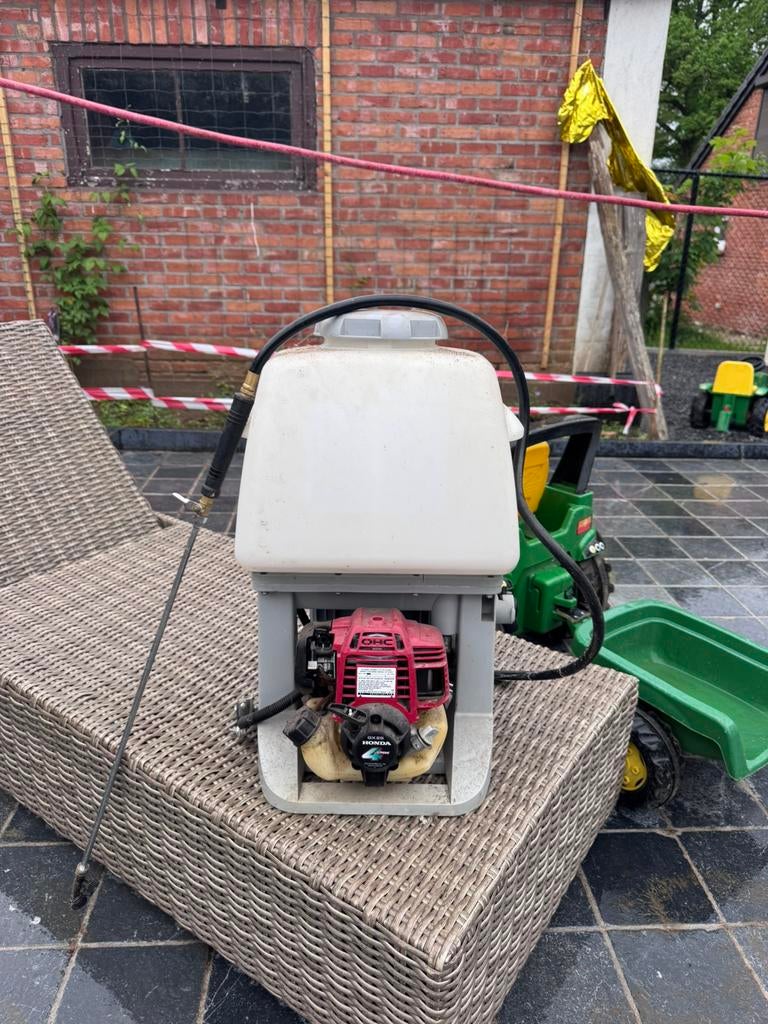 Rugsproeier op benzine, Tuin en Terras, Ophalen, Zo goed als nieuw