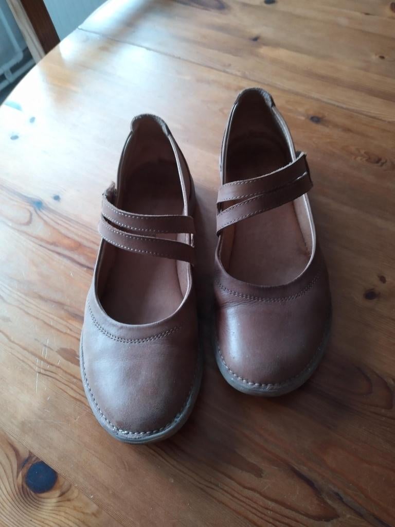 Hush Puppies sandalen - maat 39 - goede staat, Bruin, Gedragen, Hush Puppies, Sandalen of Muiltjes
