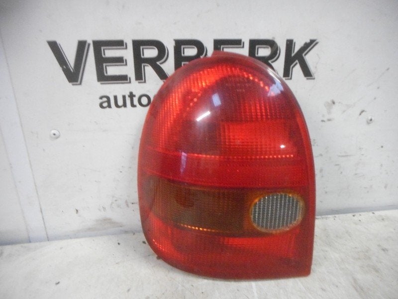 ACHTERLICHT LINKS Opel Corsa B (73 / 78 / 79), Gebruikt, Opel, Opel Automobile GmbH, Kontakt-opel@opel.com