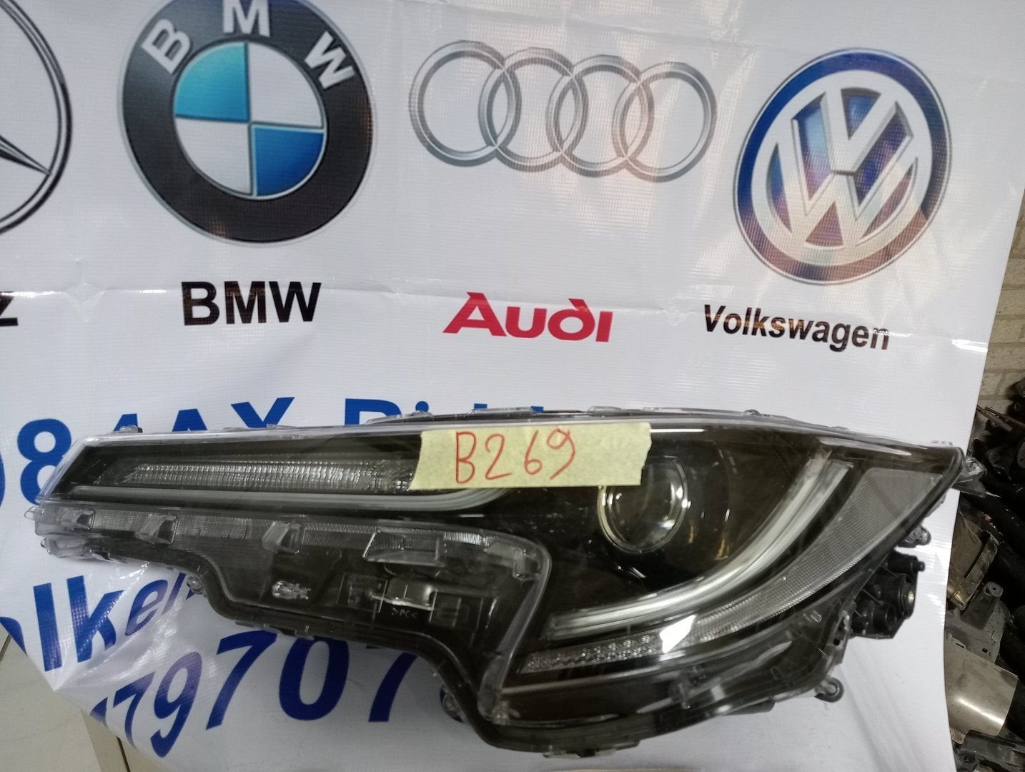 Koplamp Toyota Corolla E21 Full Led 90154014 Links, Gebruikt, -, -, Ophalen of Verzenden