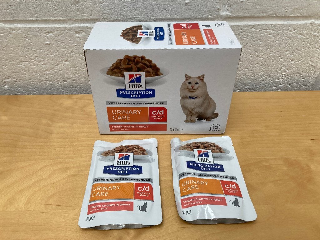 1doos van2 Hill's c/d Urinary Stress zalmpasteitjes+2gratis, Ophalen of Verzenden, Nieuw