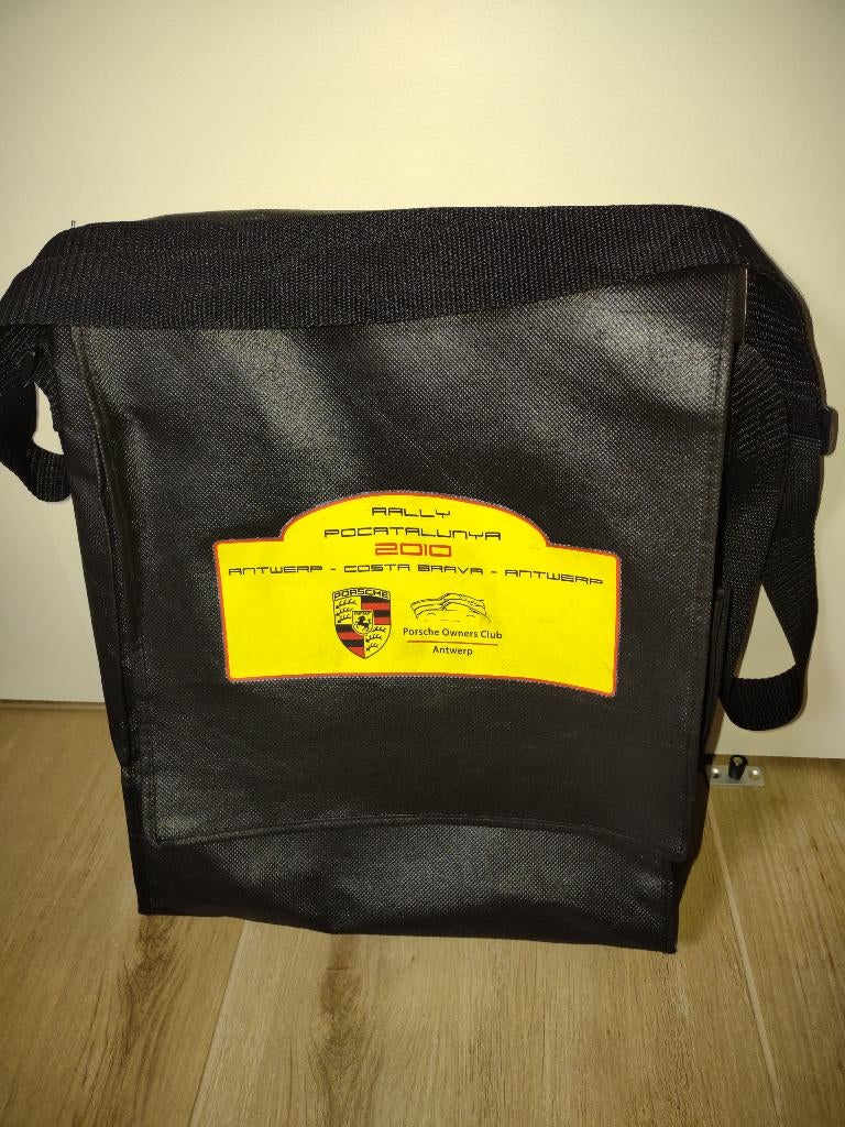 Sacoche Porsche pour outils prix : 30€ !, Enlèvement