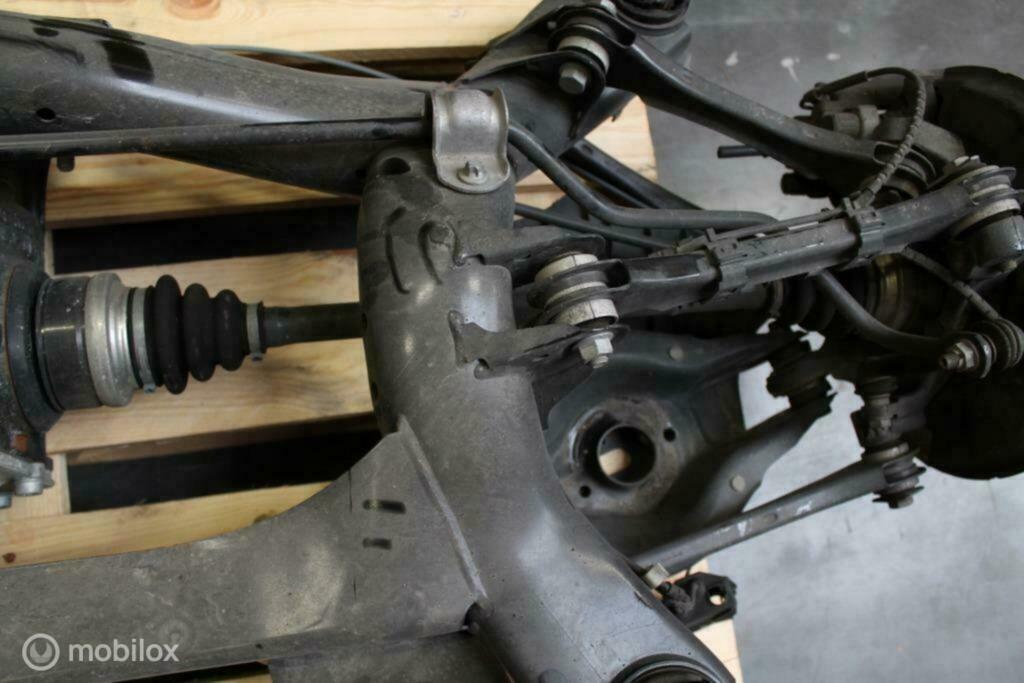 Cardanas rechts BMW 4 serie F32 F33 F36 F82 F83 (2014-heden), Auto-onderdelen, Remmen en Aandrijving, BMW