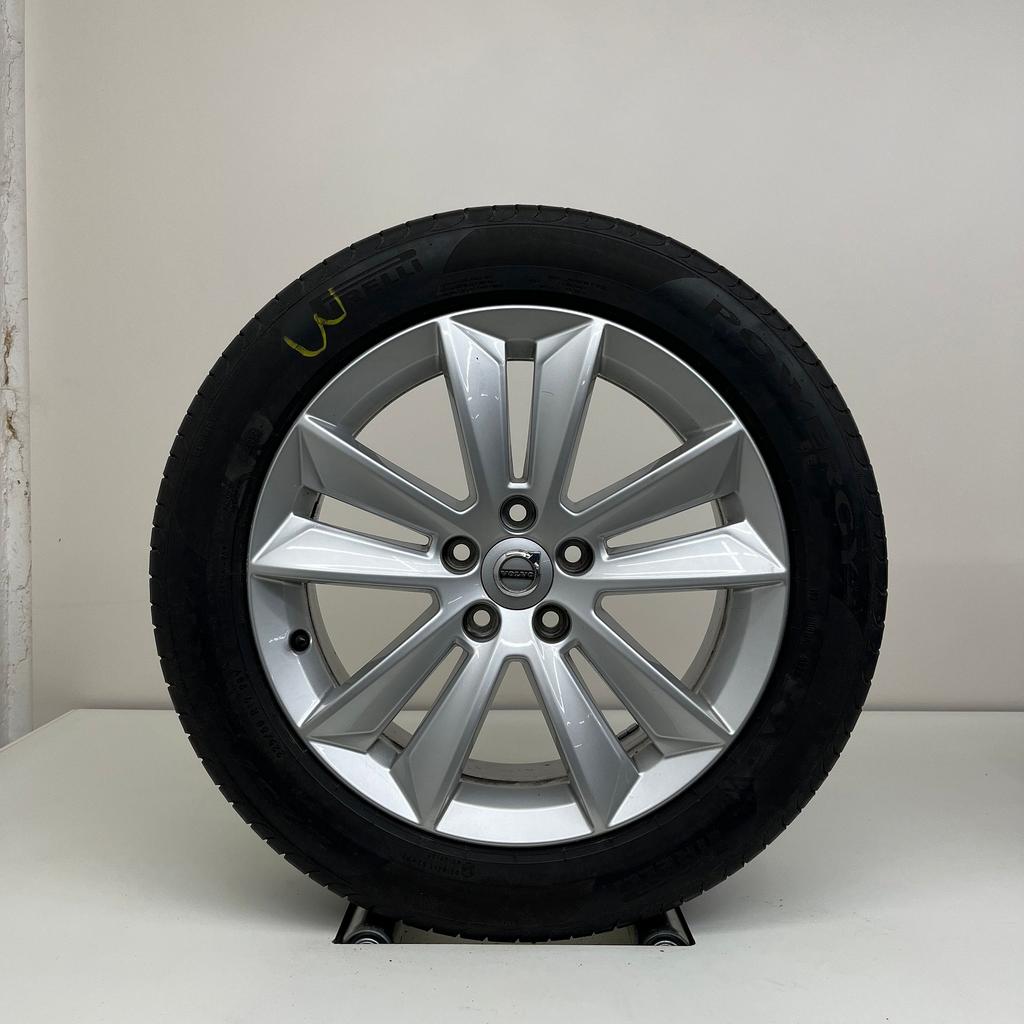 Volvo V60/S60 - 17 inch - zomerbanden, Auto-onderdelen, Gebruikt, Banden en Velgen, 17 inch, Ophalen of Verzenden