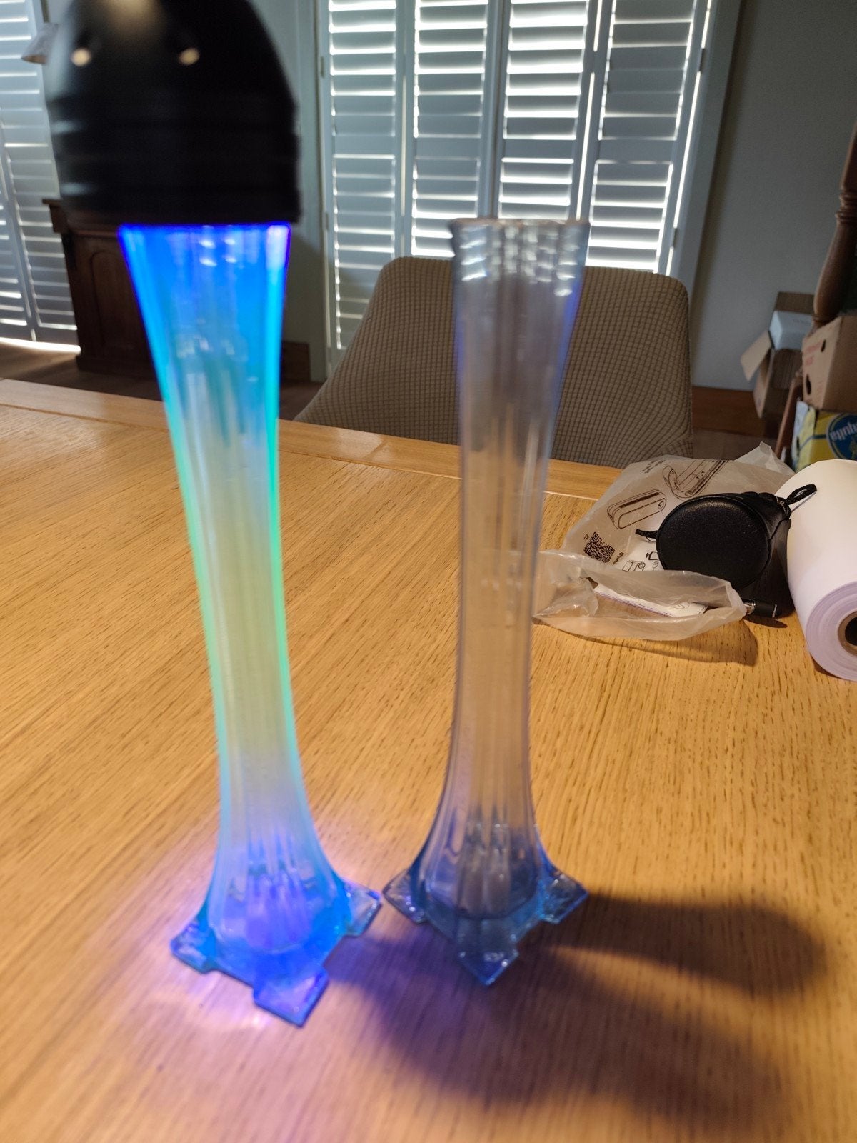 Uranium vases, pair of., Ophalen of Verzenden