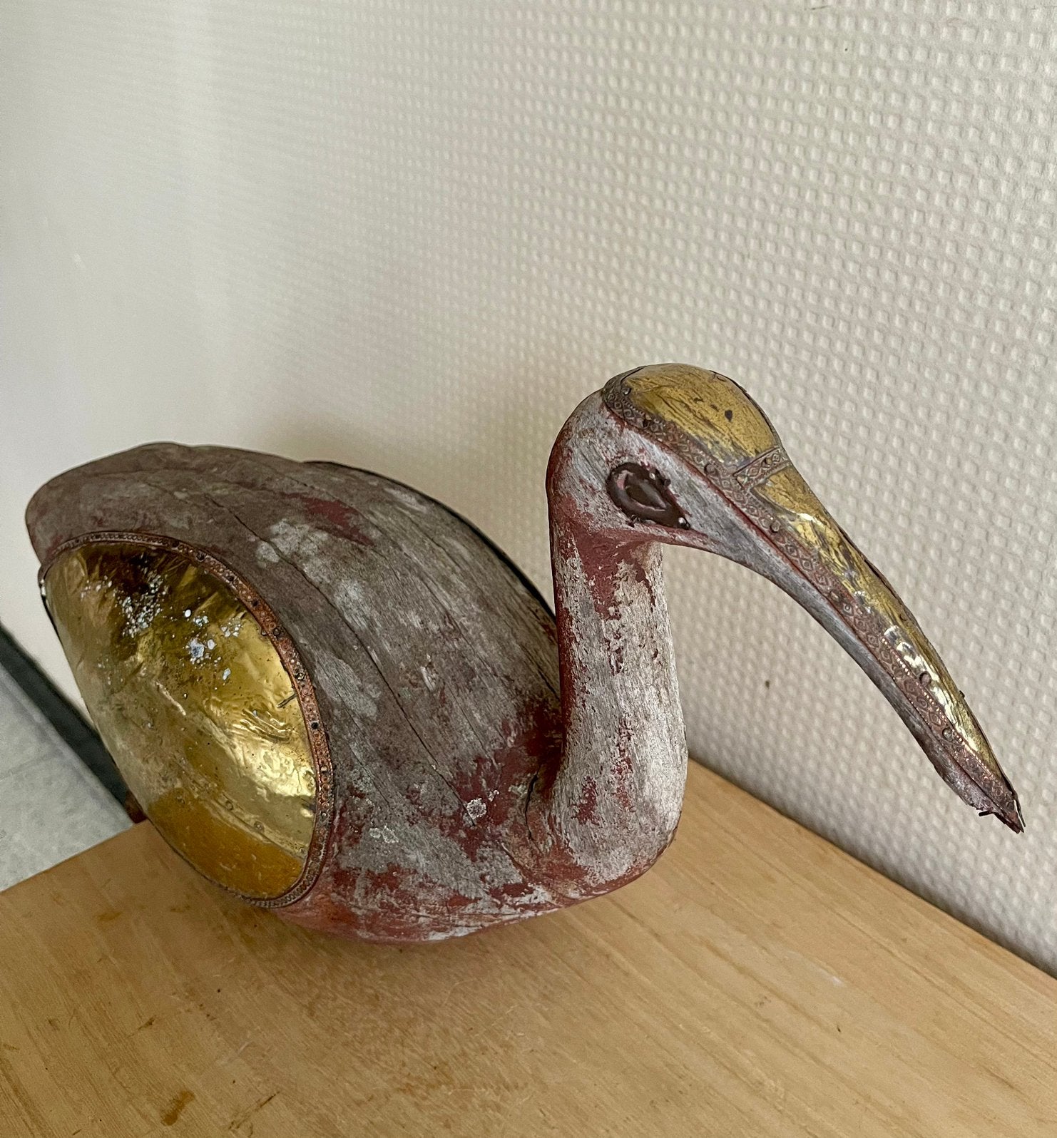 Sculpture d'oiseau italienne vintage en bois et laiton, Enlèvement ou Envoi