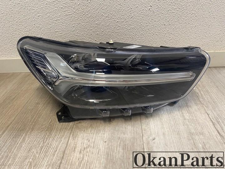 Volvo XC40 LED rechter koplamp rechts 31655636, Gebruikt, Volvo