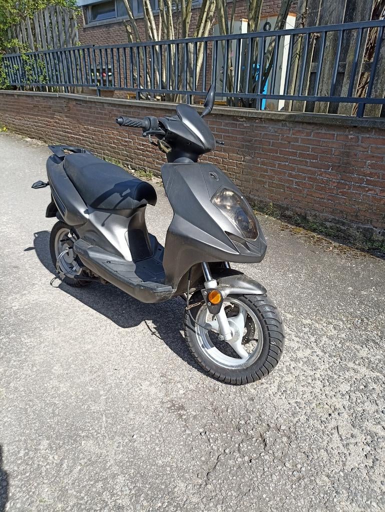 Scooter rieju 50cc, Fietsen en Brommers, Ophalen