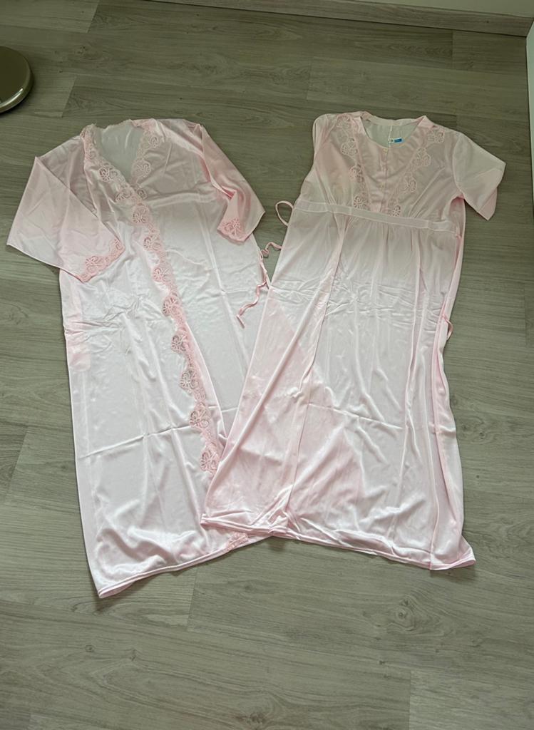 Setje nachtkleedje en  kamerjas nieuw, Kleding | Dames, Homewear, Ophalen of Verzenden, Nieuw, Maat 38/40 (M), Roze