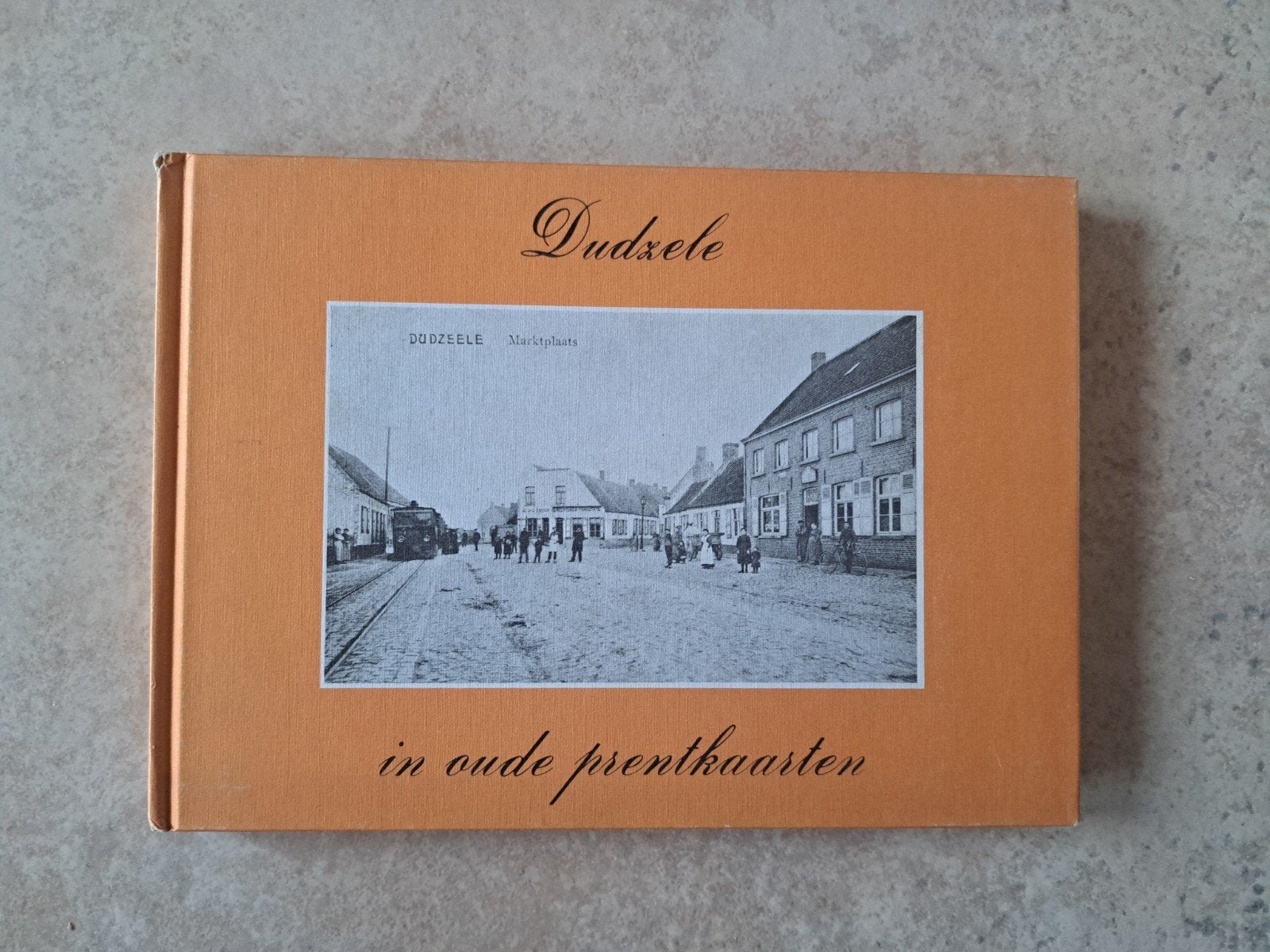 Ballegeer J. -Dudzele in oude prentkaarten - 1981, Boeken, 20e eeuw of later, Ophalen of Verzenden, Zo goed als nieuw, Ballegeer Johan
