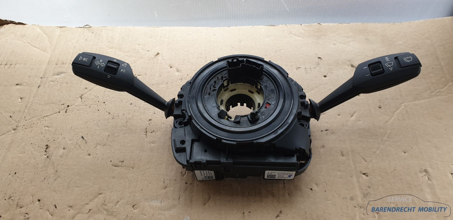 Interrupteur de colonne de direction BMW E87 s rie 1 bague c, Petuelring 130
80788  Munich, DE, Info@bmw.de, Utilisé, BMW