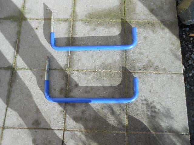 te koop twee metalen haken, Ophalen, Gebruikt, IJzer