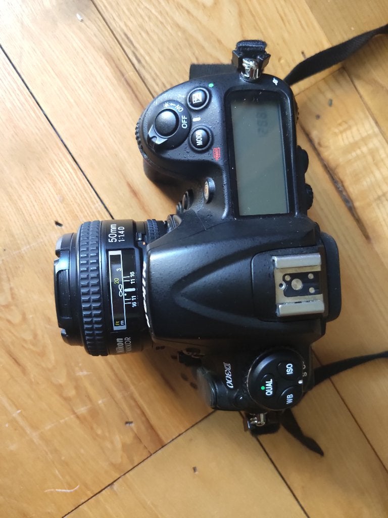 Nikon D300 + poignée MB-D10, TV, Hi-fi & Vidéo, Sans zoom optique, Enlèvement ou Envoi, 12 mégapixels, Manuel
