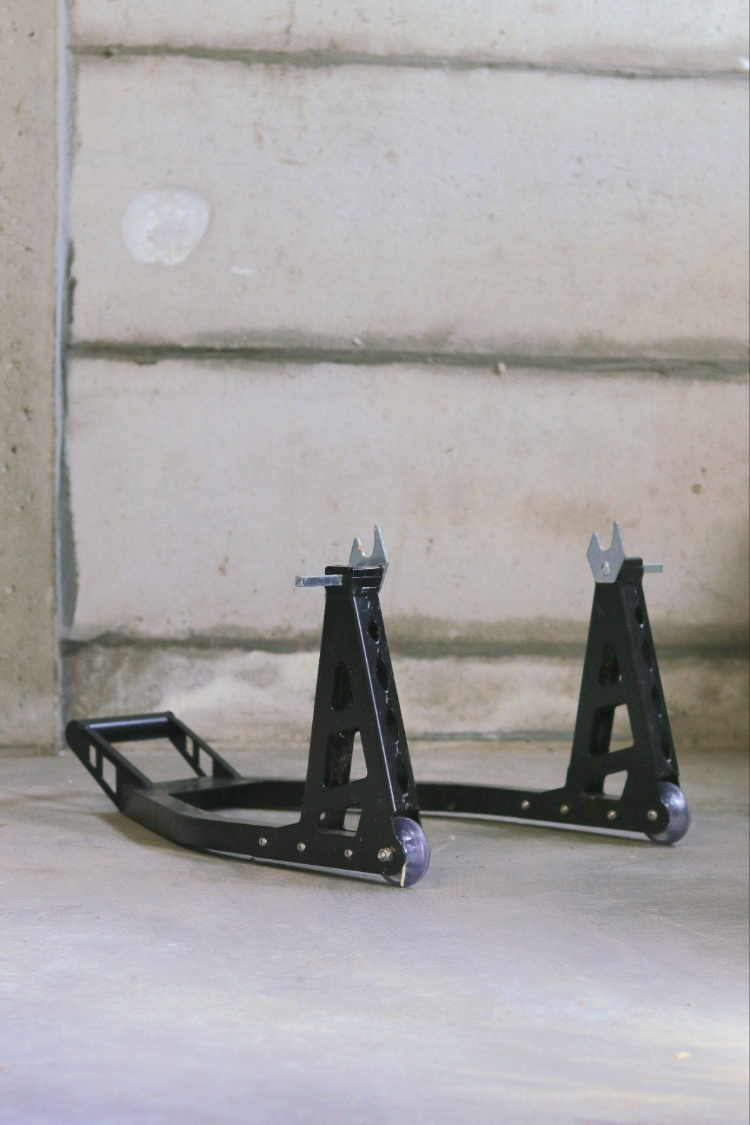 Paddock Stand  zwart - achterstand voor onderhoud en opslag, Ophalen