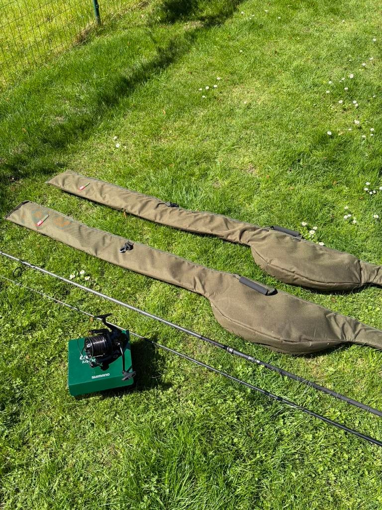 Complete visset, Sports nautiques & Bateaux, Pêche à la ligne | Carpes, Enlèvement, Comme neuf, Moulinet