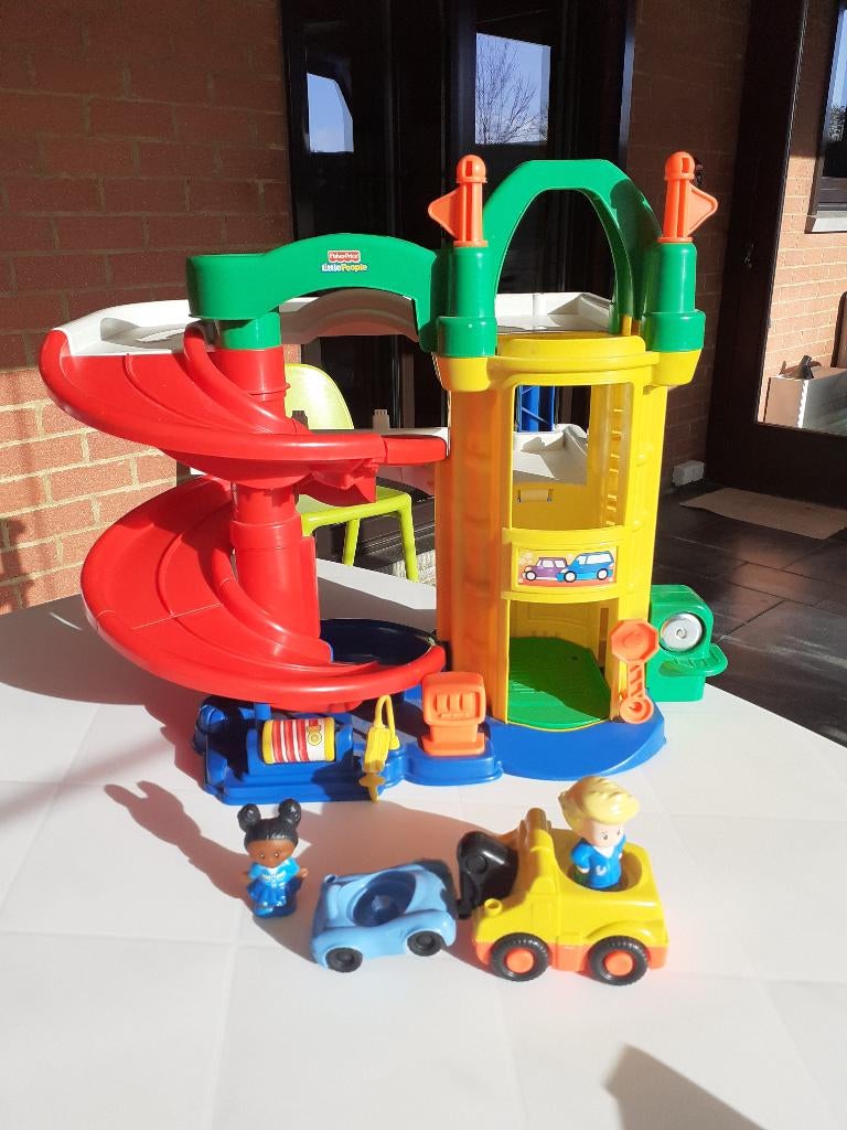 Garage Fisher Price, Enfants & Bébés, Jouets | Véhicules en jouets, Enlèvement, Utilisé