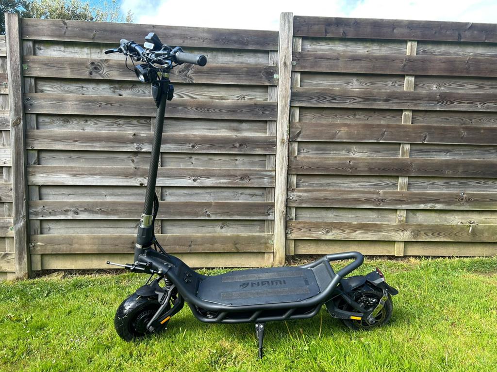 Nami burn e 3 Max, Vélos & Vélomoteurs, Trottinettes, Comme neuf, Enlèvement