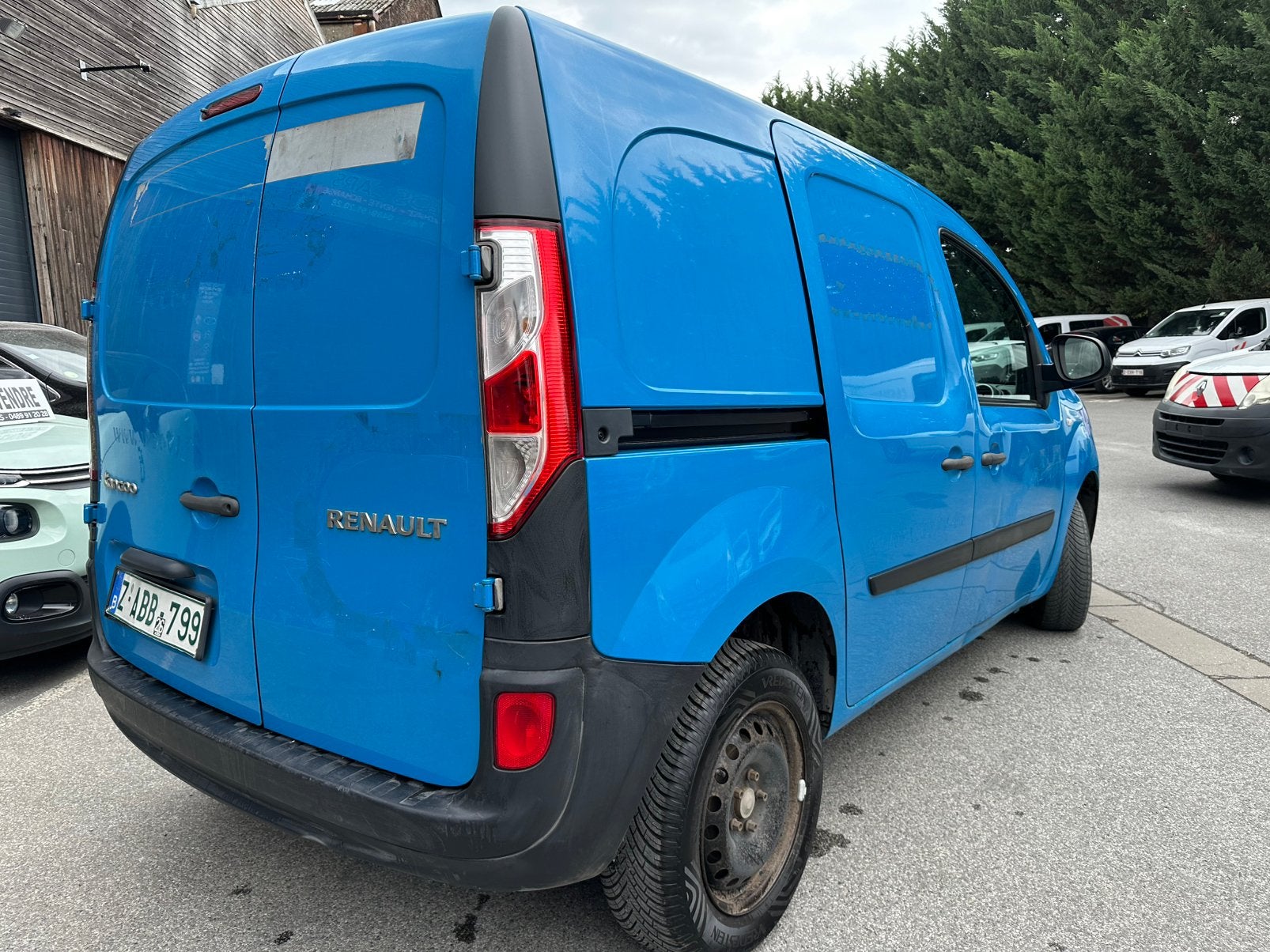 Kango 1.5 dci 2017 euro6b 295 000 KLM clim dispo de suite, Auto's, Euro 6, 4 cilinders, Blauw, Bedrijf