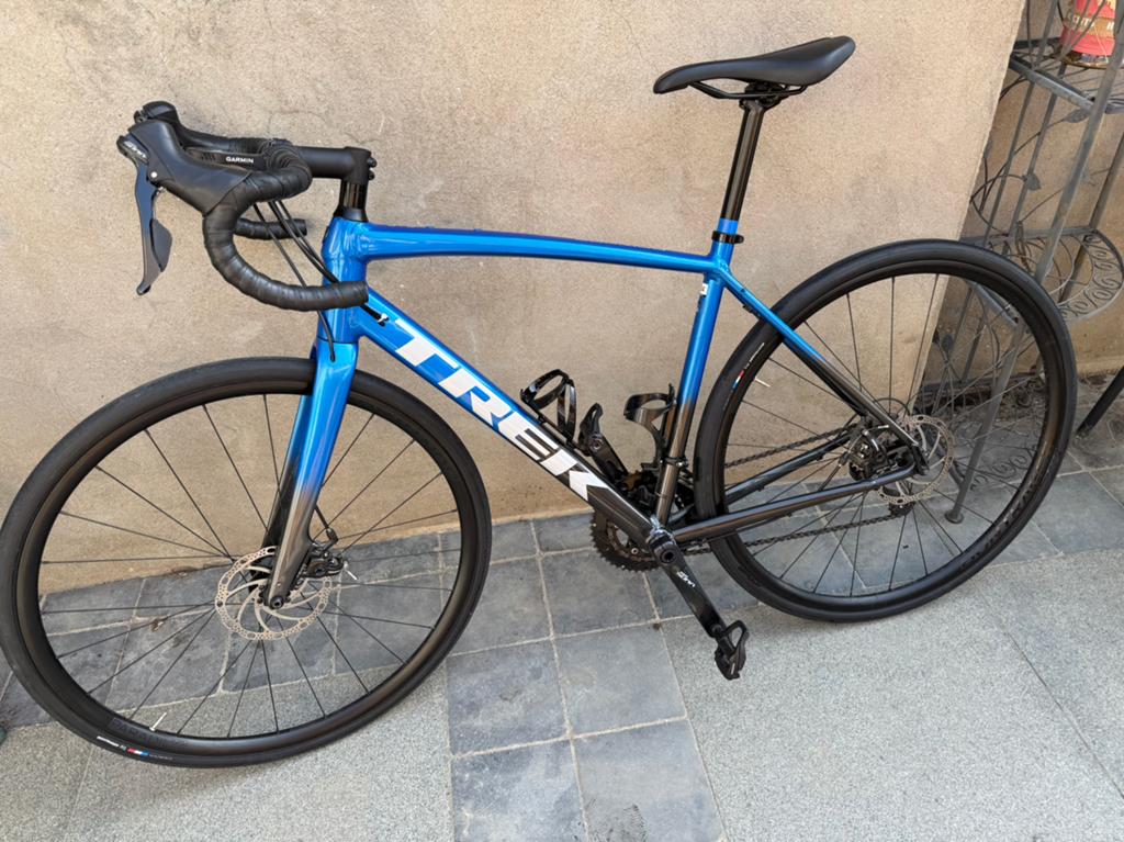 Vélo de route TREK, Enlèvement, Comme neuf