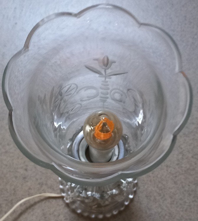 lampe de table en cristal de style Baccarat., Antiquités & Art, Enlèvement