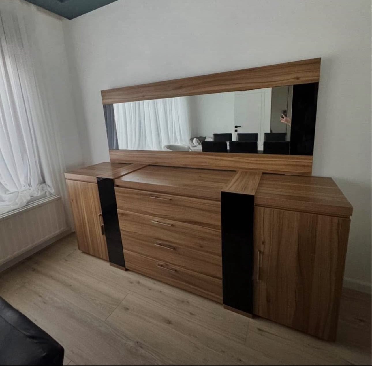 Massief echt hout eetkamermeubels (eettafel, spiegel…), Huis en Inrichting, Ophalen