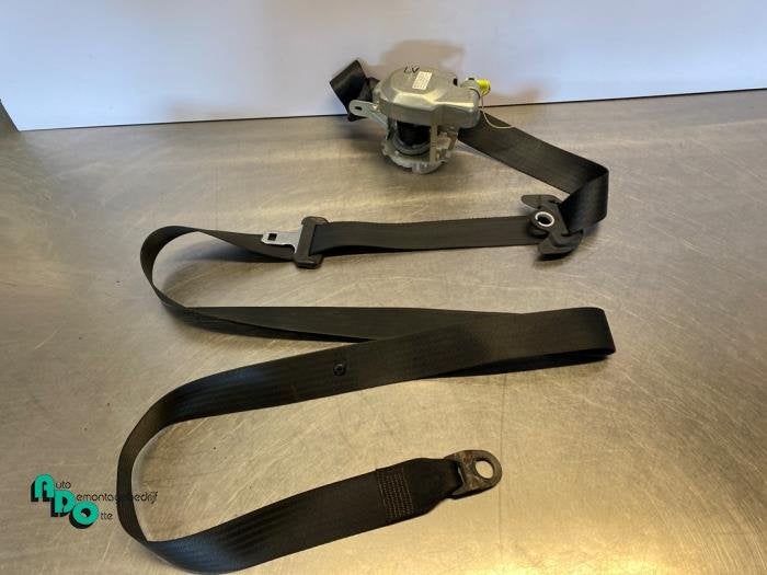 Ceinture de sécurité avant gauche d'un Toyota Aygo (Aygo 0, Autos : Pièces & Accessoires, -, 3 mois de garantie, Toyota, Utilisé