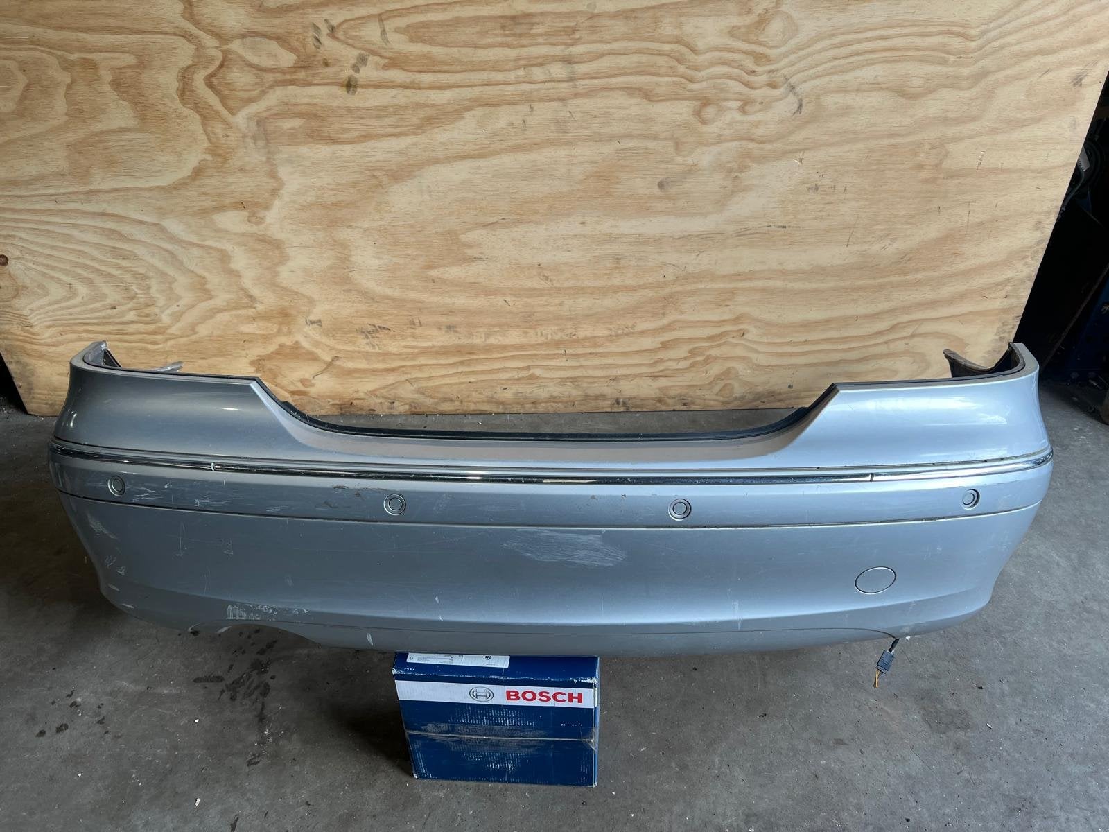 Mercedes-Benz CLK W209 Zilver 744 Achterbumper 2002-2009, Auto-onderdelen, Gebruikt, Mercedes-Benz AG, Mercedes-Benz, Mercedesstrasse 120
70372  Stuttgart, DE