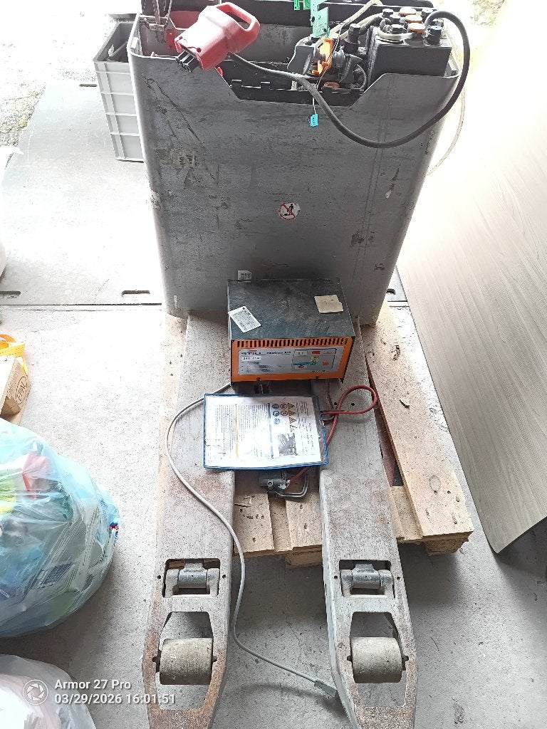 Nog steeds een pallettruck, Doe-het-zelf en Bouw, Palletwagens en Pompwagens, Gebruikt, Ophalen