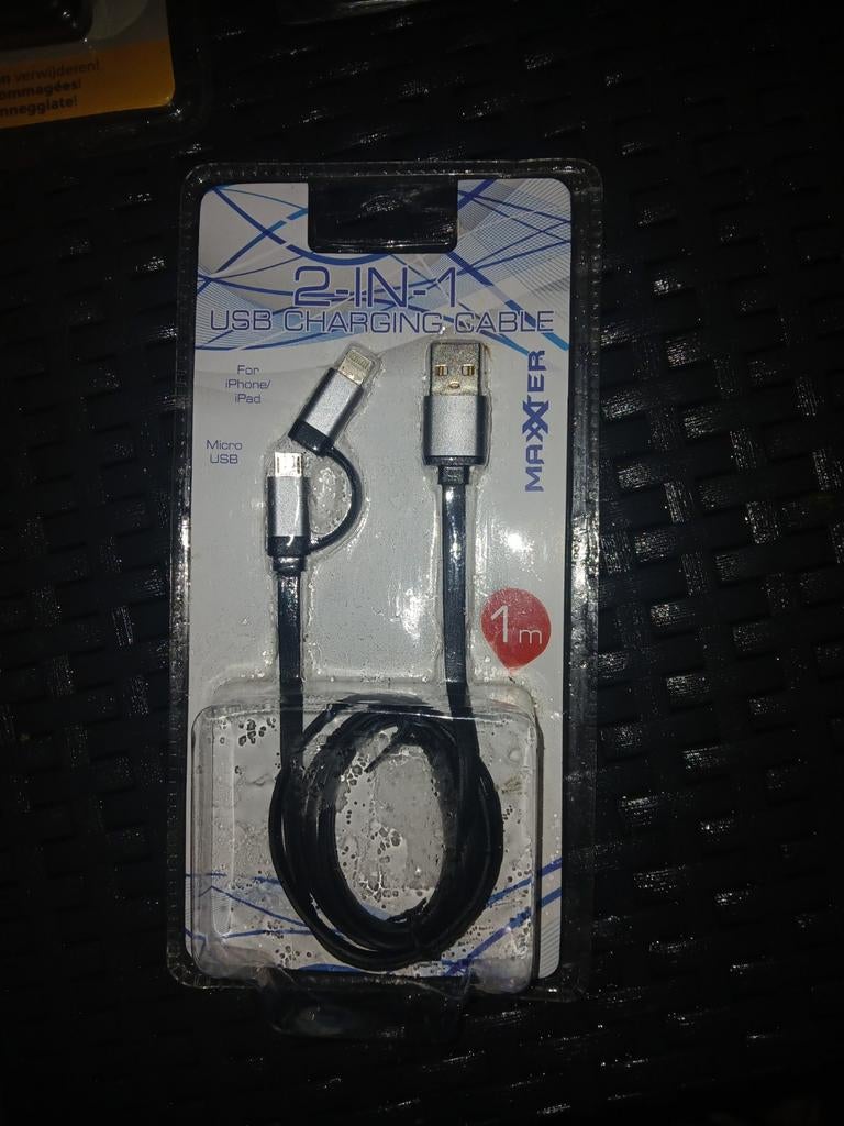 2 in 1 oplaadkabel nieuw 1 meter, Telecommunicatie, Mobiele telefoons | Hoesjes en Screenprotectors | Apple iPhone, Ophalen