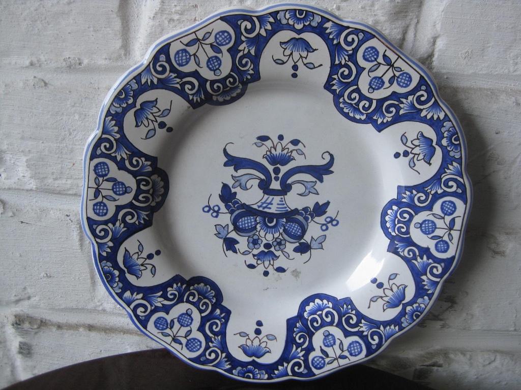 Ancienne assiette Decor Rouen fait main, Enlèvement