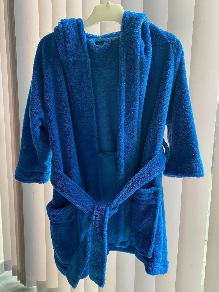 Peignoir bleu 92/98, Garçon, Enlèvement ou Envoi, Vêtements de nuit ou Sous-vêtements, Utilisé