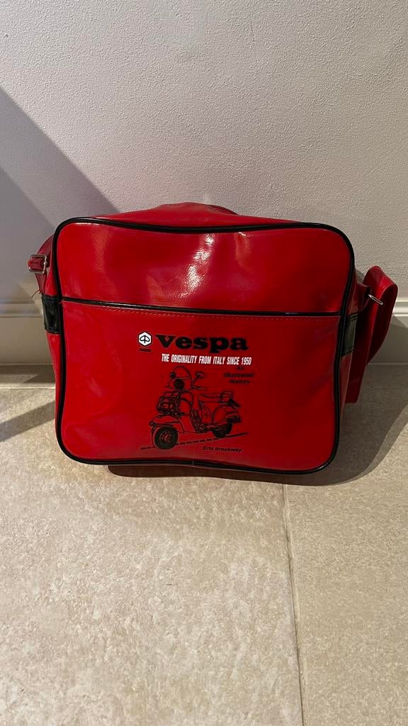 Sac à bandoulière Vespa., Enlèvement ou Envoi, Comme neuf, Rouge, Autres marques