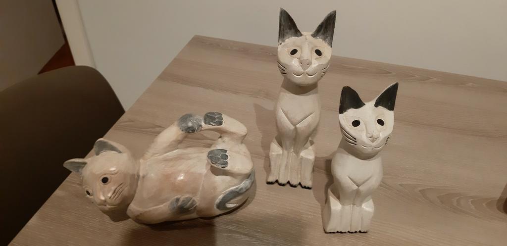 Trio van katten in hout, Ophalen of Verzenden, Zo goed als nieuw
